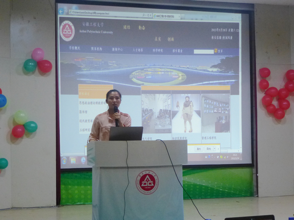 参赛选手现场展示作品