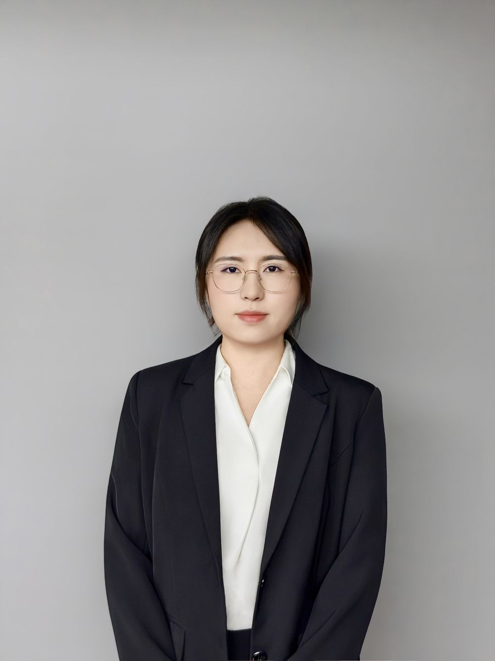 李芳