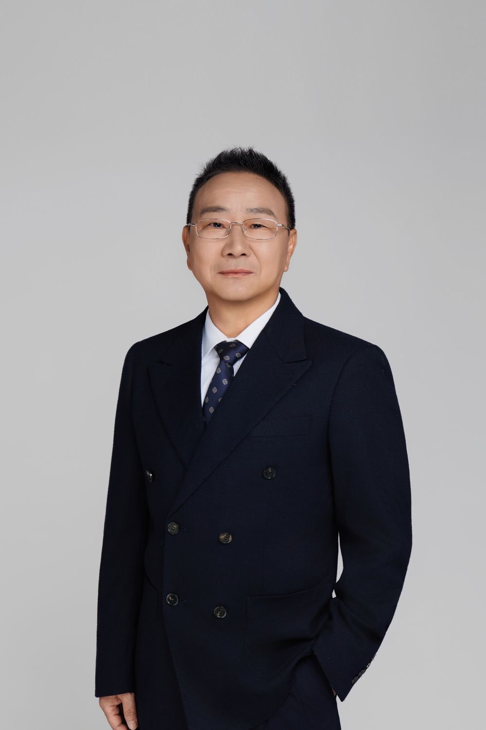 张三