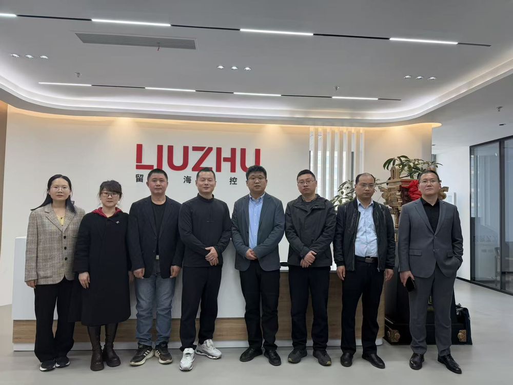英语系教师党支部开展“为师生办实事”系列活动