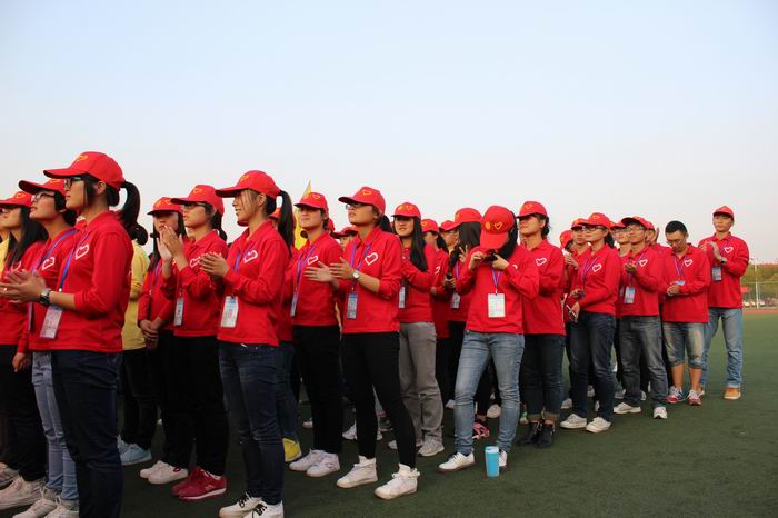 热情服务的志愿者