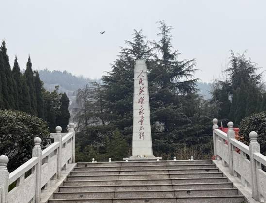 双线寻访·精神接力：外语学子在行走中赓续红色血脉