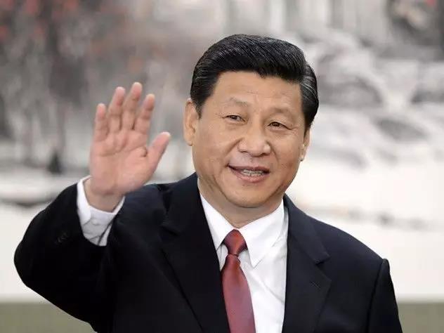 △2012年11月15日,在中共十八届一中全会上当选的中共中央总书记习近平和中央政治局常委在人民大会堂同中外记者见面。习近平在讲话中指出,人民对美好生活的向往,就是我们的奋斗目标。